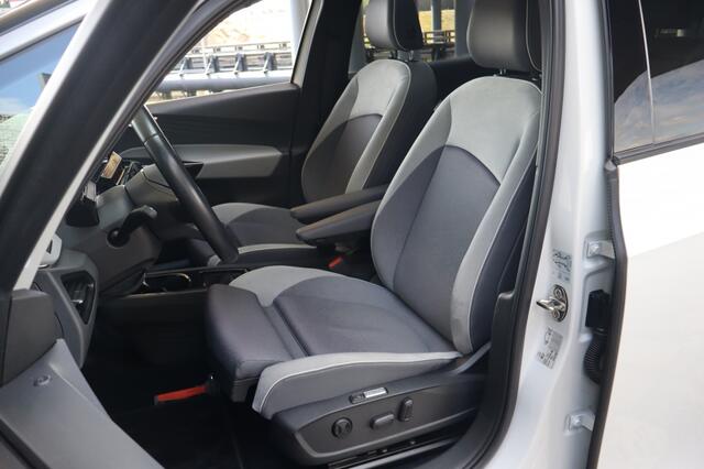 Volkswagen ID.3 First Max 58 kWh | Geen import | Panoramadak | Massage