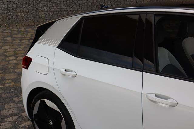 Volkswagen ID.3 First Max 58 kWh | Geen import | Panoramadak | Massage