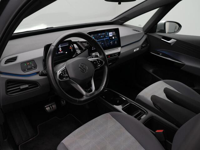Volkswagen ID.3 First 58 kWh 204 pk | Navigatie | Stoelverwarming | Parkeersensoren voor/achter | Adaptive Cruise