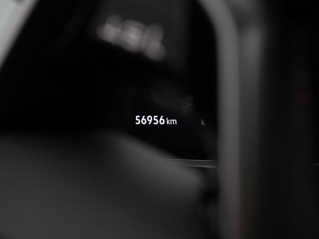 Volkswagen ID.3 First 58 kWh 204 pk | Navigatie | Stoelverwarming | Parkeersensoren voor/achter | Adaptive Cruise