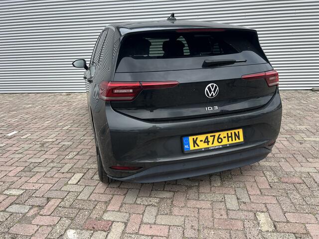 Volkswagen ID.3 First Plus 58 kWh | Nieuw Binnen! | BTW auto | camera | NL-auto!