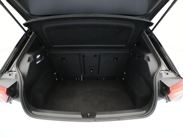 Volkswagen ID.3 First Plus 58 kWh 204pk Navigatie Pdc Acc 54