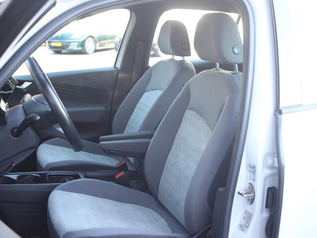 Volkswagen ID.3 First 58 kWh | 204PK | ACC | CARPLAY | STOELVERW | NAP | 1e EIG