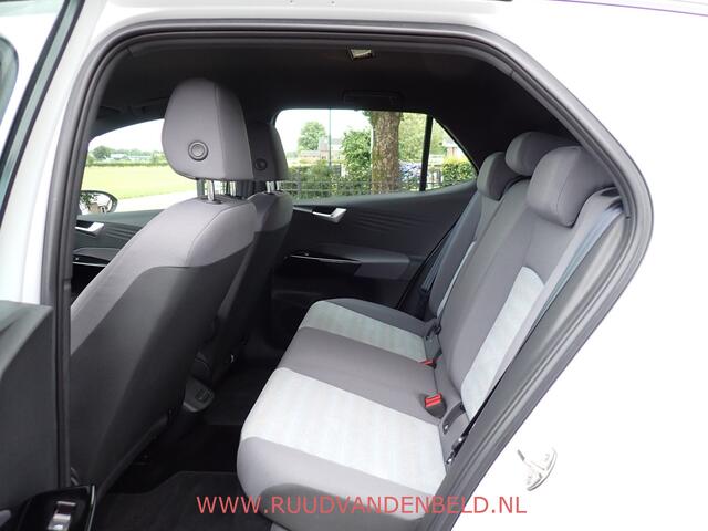 Volkswagen ID.3 PRO 58kWh ADAP.CRUISE/18''/STOEL+STUUR-VERWARMING