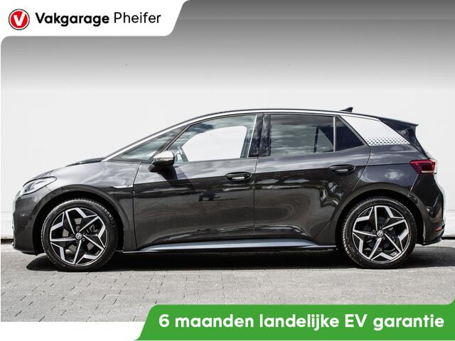 Volkswagen ID.3 First Plus 58 kWh Trekhaak/ Stoelverwarming/ Carplay/ IQ light/ DAB+/ Adapt. cruise