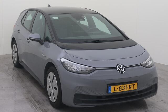Volkswagen ID.3 Life 58 kWh / Navigatie / Parkeer sensoren / Stoelverwarming /