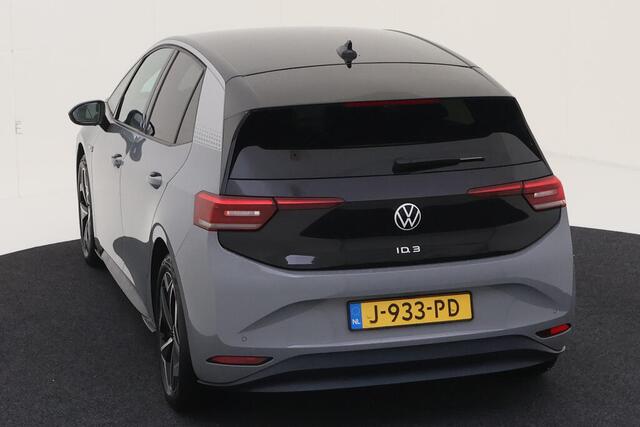 Volkswagen ID.3 First Plus 204pk 58 kWh / LED / Navigatie / Parkeersensoren / 19" LMV