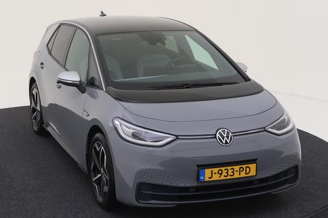 Volkswagen ID.3 First Plus 204pk 58 kWh / LED / Navigatie / Parkeersensoren / 19" LMV