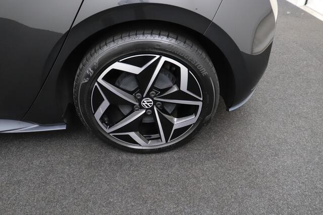 Volkswagen ID.3 First Plus 58 kWh Stoel+Stuurverw. Camera 19'LMV Carplay