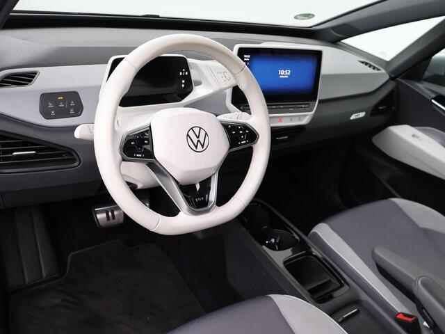 Volkswagen ID.3 First Plus 58 kWh | 204 PK | SoH 91% | Trekhaak afneembaar | Matrix LED koplampen | Navigatiesysteem |