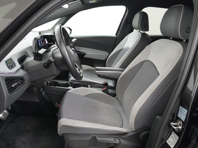 Volkswagen ID.3 58kWh 204PK 1st. First Plus Navi-Pro 19" Camera Trekhaak Apple Carplay Android Auto Matrix-LED Stoel-Stuurverwarming Adapt.Cruise Control Pdc Dab Keyless Lmv Bluetooth Regensensor Rijstrooksensor Verkeersbord detectie Wifi Origineel Nederlandse Auto Nieuw