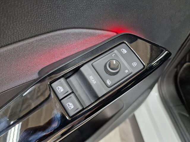 Volkswagen ID.3 Life 58 kWh 204pk | Navi | Apple&Android | ACC | PDC voor- en achter