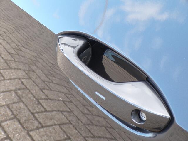 Volkswagen ID.3 First Max 58 kWh, SOH 94% / Trekhaak / Carplay + Android Auto / HUD / Adaptive Cruise / 20' Sportvelgen