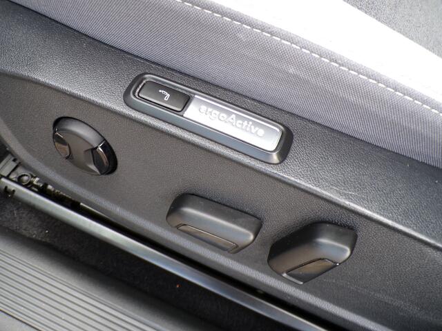 Volkswagen ID.3 First Max 58 kWh, SOH 94% / Trekhaak / Carplay + Android Auto / HUD / Adaptive Cruise / 20' Sportvelgen