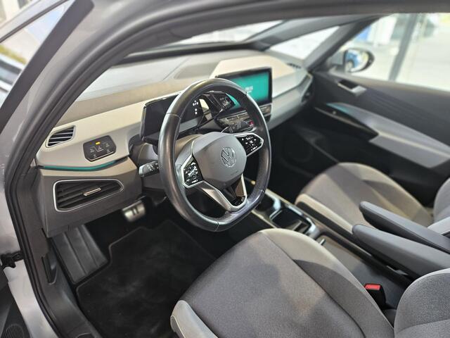 Volkswagen ID.3 Pro Business 58 kWh navigatie full map | Stoel en stuurverwarming | LM-Velgen | LED Verlichting | IQ-light