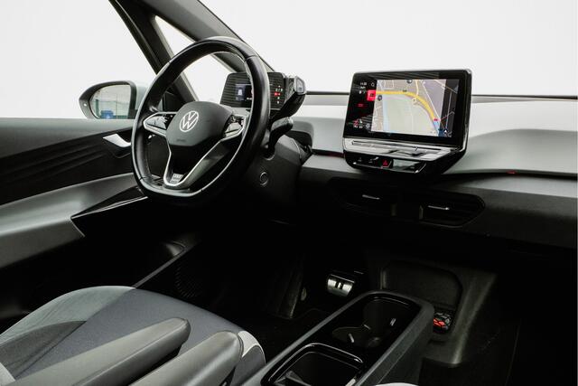 Volkswagen ID.3 First Plus 58 kWh Trekhaak/ Camera/ Stoelverwarming/ Full led/ Navigatie/ Carplay/ 19" Lmv