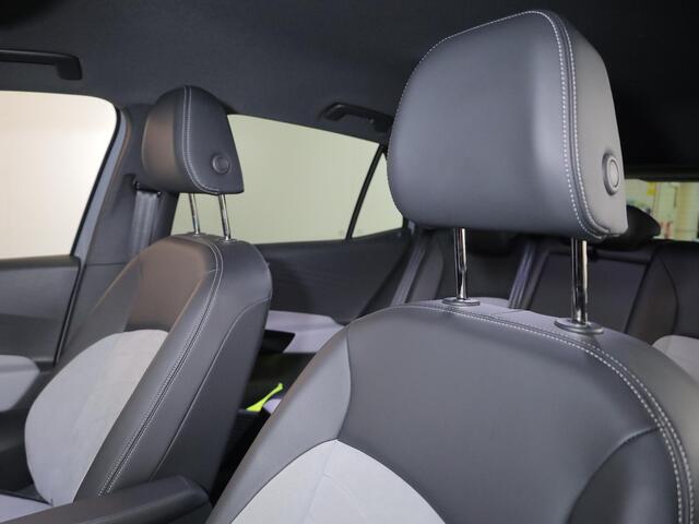 Volkswagen ID.3 Pro Edition 58 kWh 204 pk | Navigatie | Parkeersensoren (Park assist) | Achteruitrijcamera | Adaptieve cruise control | Stoelverwarming |