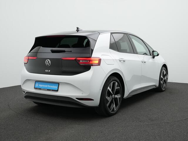Volkswagen ID.3 Life 58 kWh 204 pk | IQ Light | Stuur-/stoelverwarming | Achteruitrijcamera | Navigatie