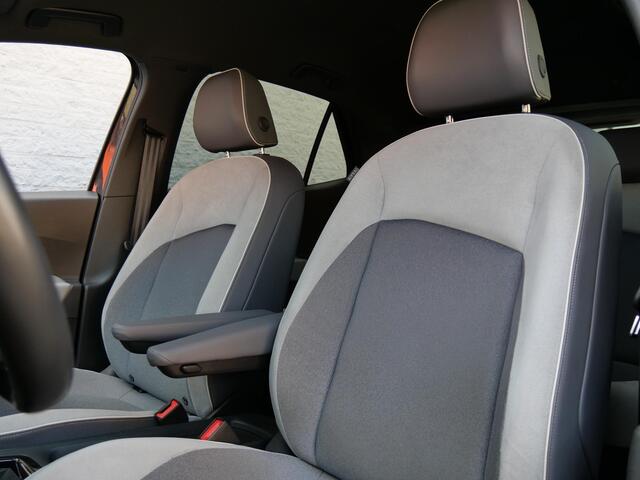 Volkswagen ID.3 1ST PLUS 58kWh/ CAMERA/ KEYLESS/ MATRIX LED