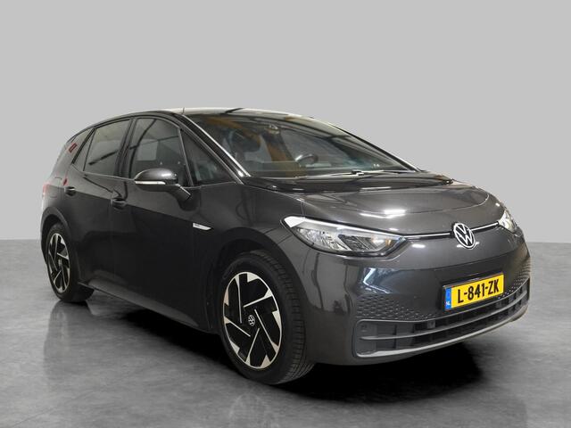 Volkswagen ID.3 Life 58 kWh | Apple Carplay | Stoelverwarming | 18"LM | ACC | All-season