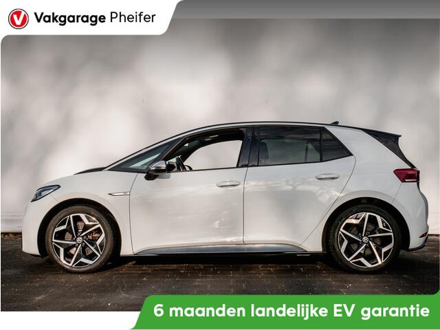 Volkswagen ID.3 First Plus 58 kWh Camera/ Stoel-stuurverwarming/ Full led/ Navigatie/ Carplay/ 19" Lmv