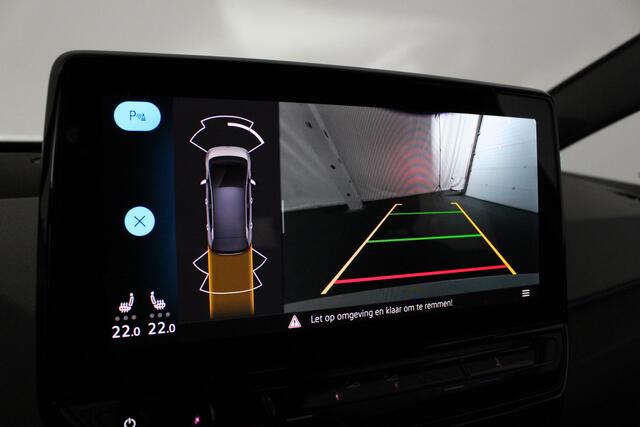 Volkswagen ID.3 First Plus 58 kWh > 204pk/Camera/Matrix-LED/Glacier White met zwart dak