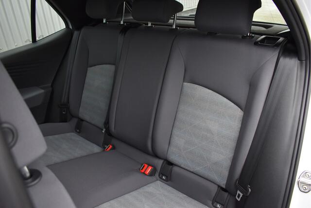 Volkswagen ID.3 First 58 kWh Adaptive cruise, Stoel/stuurverwarming, Navi,