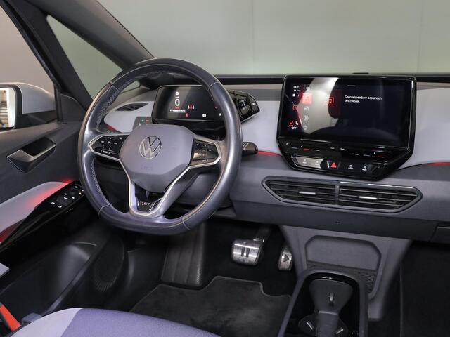 Volkswagen ID.3 First Plus 58 kWh 204 pk | Navigatie | Parkeersensoren | Achteruitrijcamera | Adaptieve cruise control | Matrix LED koplampen | Stoelverwarming |