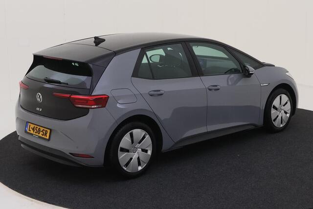 Volkswagen ID.3 Life 58 kWh 204pk Navigatie / Parkeersensoren / App-connect