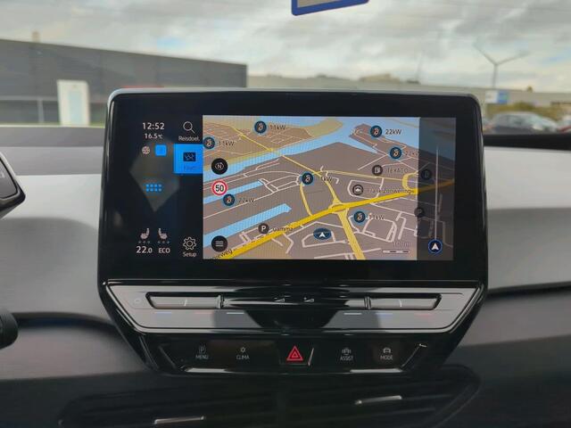 Volkswagen ID.3 First Max 204pk 58 kWh / Panoramadak / Elek Verstelbare Bestuurderrstoel / LED / Camera / Navigatie / 20" LMV