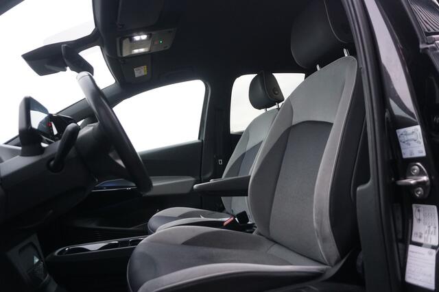 Volkswagen ID.3 First Plus 58 kWh | CAMERA | FULL LED MATRIX | STOEL/ STUURVERW. |