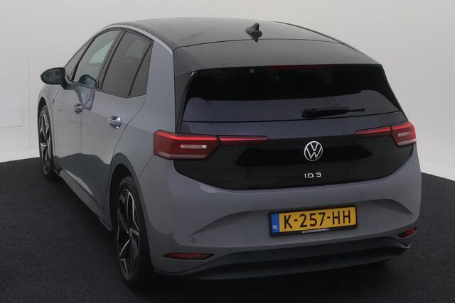 Volkswagen ID.3 First Plus 58 kWh / CAMERA/ PARK. SENSOREN/ IQ. LIGHT/ STOELVERWARM./ NAVI/ CLIMA/ 19" LMV