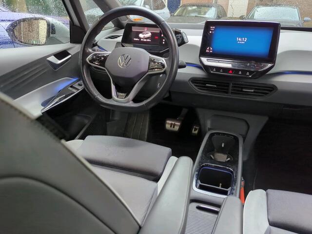 Volkswagen ID.3 First Max 58 kWh / TREKHAAK/ PANO/ CAMERA/ PARK. SENSOREN/ IQ. LIGHT/ ERGO ACTIVE STOELEN/ STOELVERWARM./ NAVI/ CLIMA/ 20" LMV