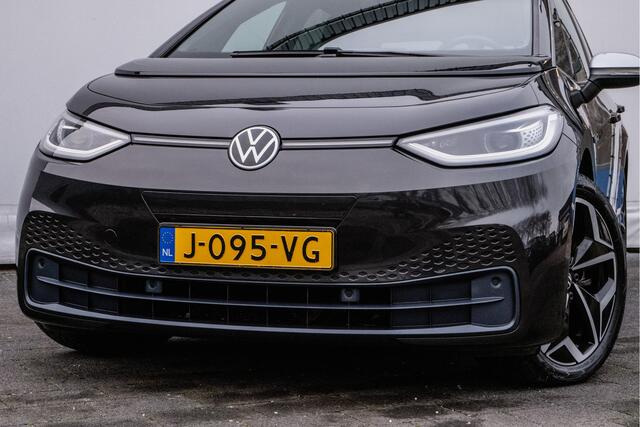 Volkswagen ID.3 First Plus 58 kWh Trekhaak/ Camera/ Stoel-stuurverwarming/ Full led/ Navigatie/ Carplay/ 19" Lmv