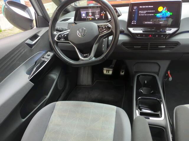 Volkswagen ID.3 First 58 kWh 204pk / Navigatie / PDC/ 18" LMV