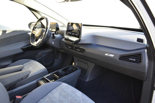 Volkswagen ID.3 FIRST 58 KWH, ACC, Apple Carplay, Navi