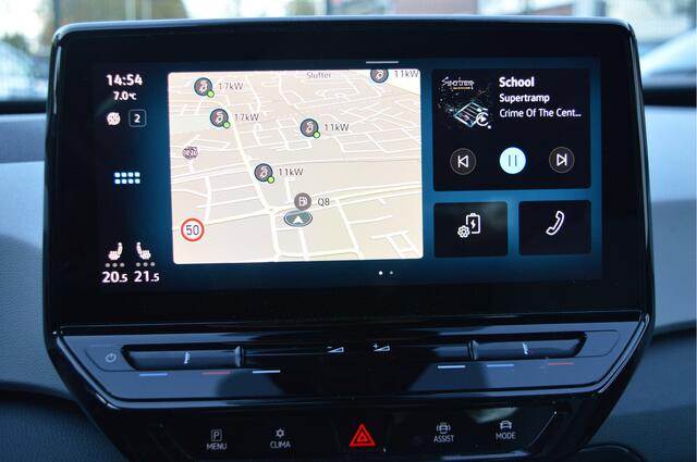 Volkswagen ID.3 First Plus 58 kWh NL-Auto / 19" / Led matrix / Clima / Keyless / Apple,android