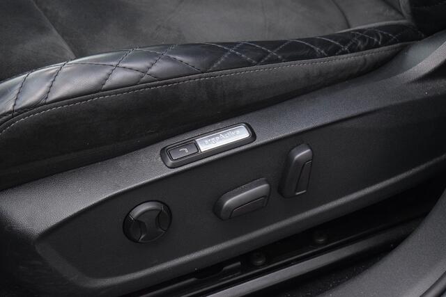 Volkswagen ID.3 First Max 58 kWh | Pano | Stuur- en Stoelverw. | Massage | HUD