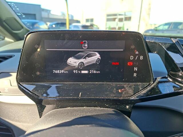 Volkswagen ID.3 First Plus 58 kWh | Trekhaak | IQ-Light | Camera |