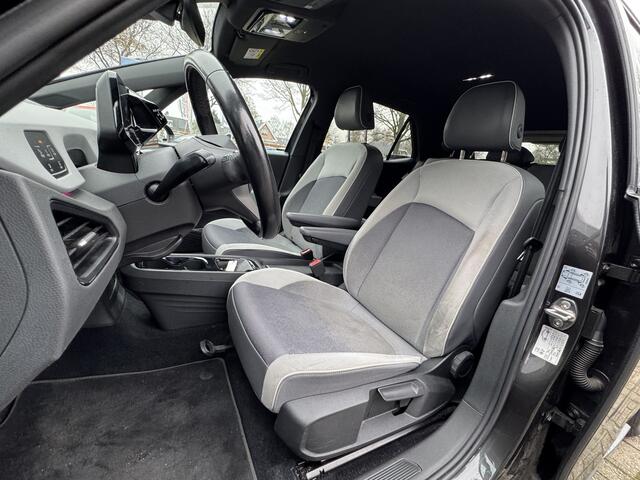 Volkswagen ID.3 First Plus 58 kWh LED/Clima/Cruise/Navi/Camera/LM-Velgen