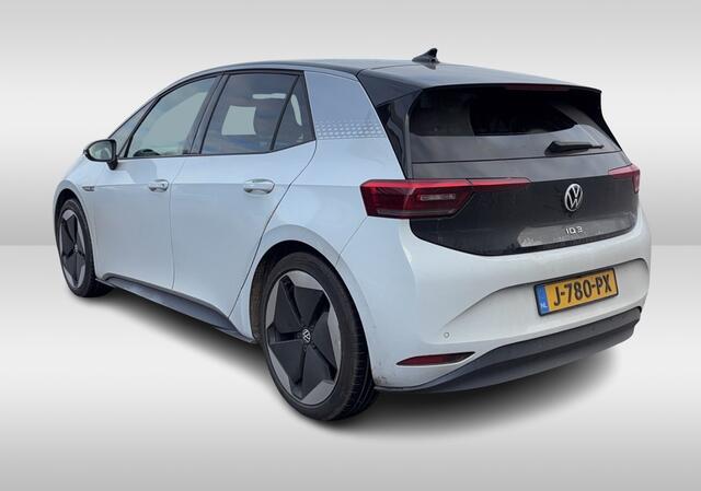 Volkswagen ID.3 First Max 58 kWh / Full option! / Trekhaak / Panoramadak / Camera / Head-up / Keyless / 20'' / ACC / Dodehoek / Elektr. stoelen / Massage / Navigatie / Stuurverwarming