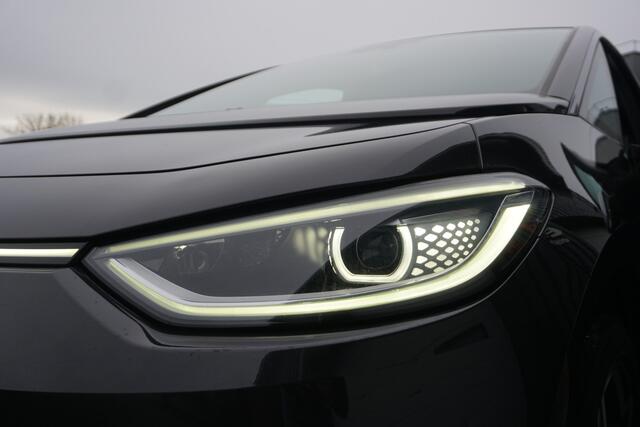 Volkswagen ID.3 First Plus 58 kWh | TREKHAAK | STOEL/STUURVERW. | CAMERA | MATRIX LED |