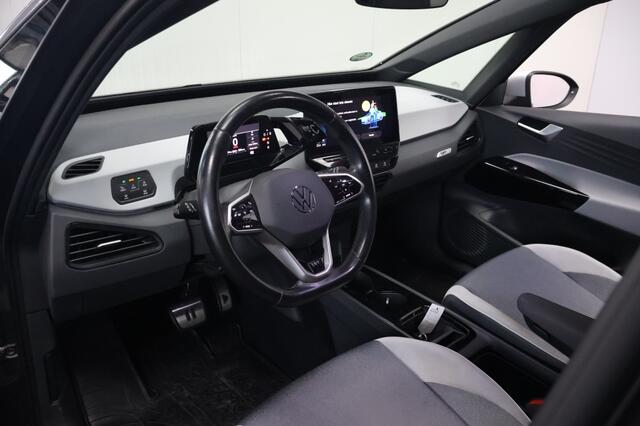 Volkswagen ID.3 First Plus 58 kWh | Matrix | Navigatie | Camera
