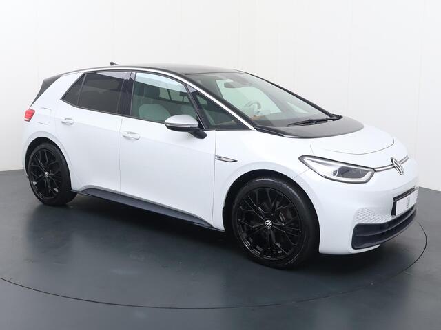 Volkswagen ID.3 First Plus 58 kWh | 204 PK | Automaat | SoH 91% | Stoelverwarming | Afneembare trekhaak | LED Matrix | 20'' LM velgen |