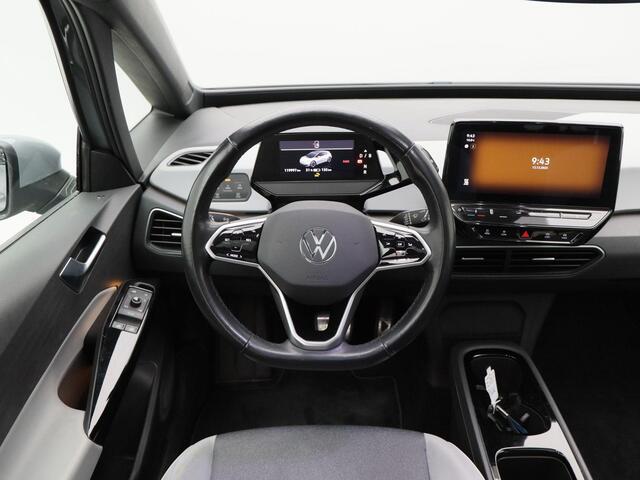 Volkswagen ID.3 First Plus 58 kWh | Panoramadak | Adaptive Cruise | Climate Control | Stoelverwarming | Navigatie | Camera | Carplay | 19 Inch