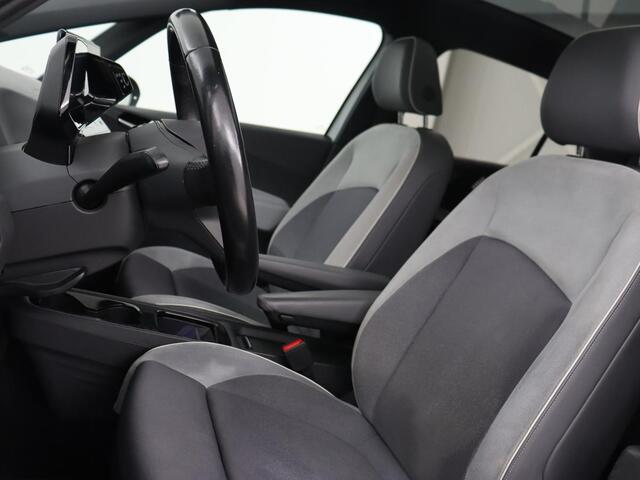 Volkswagen ID.3 First Max 58 kWh | Panoramadak | Head-Up | Stoelverwarming | Massage | Matrix LED | Adaptive cruise | 20'' | Keyless | Navigatie | Dodehoek detectie | Sfeerverlichting