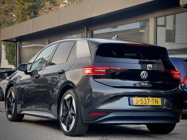 Volkswagen ID.3 First Max 58 kWh PANODAK NAVI CAMERA APPLE-CARPLAY LED LMV-20INCHE PDC