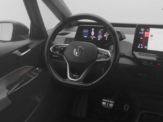 Volkswagen ID.3 First Plus 58 kWh | CAMERA | ADAPTIVE | STOEL- EN STUURVERW.