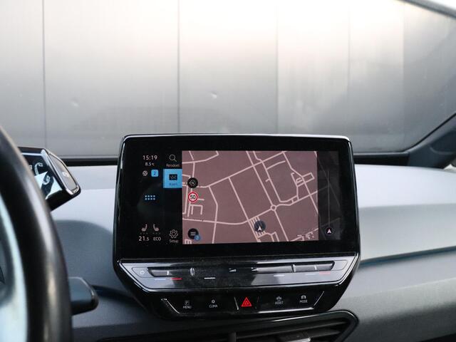 Volkswagen ID.3 First 58 kWh | PDC | CRUISE | NAVI | APPLE CARPLAY | STOEL/STUURVERW. |