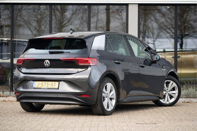 Volkswagen ID.3 First 58 kWh | Adapt. Cruise | Navi | Stoelverw. | PDC V+A | 18"